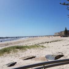 South Esplanade Apartment | Glenelg SA 5045, Australia