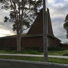 Sacred Heart Catholic Church | 4 Winifred St, St Albans VIC 3021, Australia