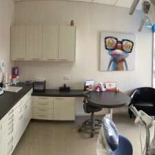 Wellington Dental Surgery, Dr Alan Kwong | office 2/1100 Wellington Rd, Rowville VIC 3178, Australia