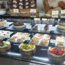 Counter Eatery | Gooding Dr & Ghilgai Rd, Merrimac QLD 4226, Australia
