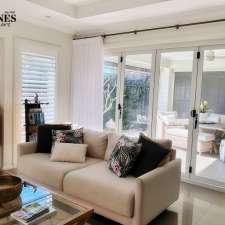 Barnes Interiors - Luxaflex Window Fashions Gallery | Shop 3/160-162 Balgownie Rd, Balgownie NSW 2519, Australia