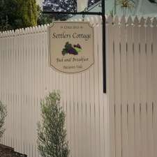 Settlers Cottage | 17 Chapman Ave, McLaren Vale SA 5171, Australia