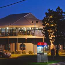 St Kilda Beach Hotel | 2-10 Fooks Terrace, St Kilda SA 5110, Australia