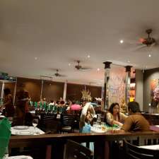 Fresh Chilli Thai restaurant (Wyndham vale) | 210 Ballan Rd, Wyndham Vale VIC 3024, Australia