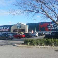 Bunnings Mandurah | 21 Kirkpatrick Dr, Greenfields WA 6210, Australia