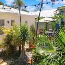 Airport Bed & Breakfast | 105 Central Ave, Redcliffe WA 6104, Australia