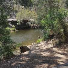 Simmo's Beach - Fifth Ave, Macquarie Fields NSW 2564, Australia