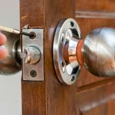 Swift Locksmiths | 206/3 Claire St, McKinnon VIC 3204, Australia