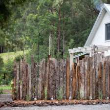 LaLa Retreat | 1A Anne Cres, Warburton VIC 3799, Australia