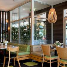 The Main Cafe Bar & Restaurant | 1/4-6 Wheeler St, Berwick VIC 3806, Australia