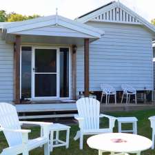 Cape Keppel Beach Cottages & Villas | Cape Keppel Rd, Curtis Island QLD 4680, Australia