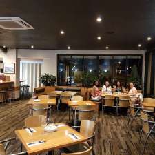 Edwards Waterfront Restaurant & Café | 101 Bentinck St, Portland VIC 3305, Australia