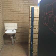Wakefield Street public toilets | 41 Edward St, Port Wakefield SA 5550, Australia
