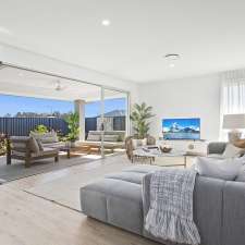 Perry Homes Display Home | 105 Kohler Dr, Yamba NSW 2464, Australia