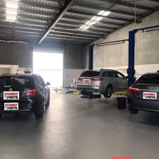 6 Mile Automotive | 4/8 Gibbs St, Arundel QLD 4214, Australia