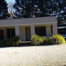 Grevillea Gardens Motel & Holiday Units | 2 Gavan St, Bright VIC 3741, Australia