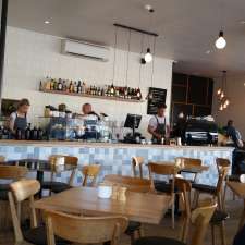 Ginger Fox Cafe | 23/25 S Concourse, Beaumaris VIC 3193, Australia