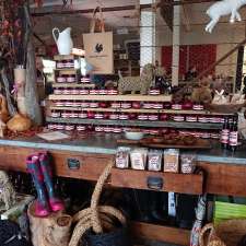 Long Track Pantry | Riverside Dr, Jugiong NSW 2726, Australia