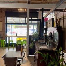 Produce Store Cafe’ | 20 Cowslip St, Violet Town VIC 3669, Australia