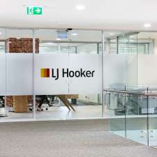 LJ Hooker Property Hub | 102, 104/6 Waterfront Pl, Robina QLD 4226, Australia