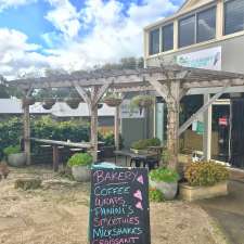 Aireys Bakery and Gelato | 26 Great Ocean Rd, Aireys Inlet VIC 3231, Australia
