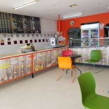 Bigboss pizza and pasta | 8A Station Rd, Melton South VIC 3338, Australia