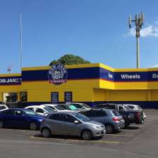 Bob Jane T-Marts | 168 Marine Parade, Gold Coast Hwy, Southport QLD 4215, Australia