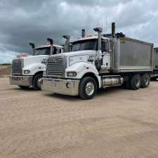 Harris Haulin' Pty Ltd | 159 Marlborough Sarina Rd, Sarina QLD 4737, Australia
