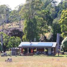 Mole Creek Caravan Park | 2 Union Bridge Rd, Mole Creek TAS 7304, Australia