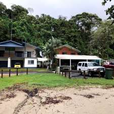 Etty Bay Caravan Park & Kiosk | Esplanade, Etty Bay QLD 4858, Australia