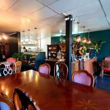 The Black Cat Eatery | 2/874 Beachmere Rd, Beachmere QLD 4510, Australia