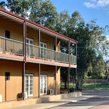 Settlers Hotel York | Unit 58, 125 Avon Terrace, Access off, Howick St, York WA 6302, Australia