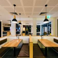 McDonald's Berwick | 2-4 Kangan Dr, Berwick VIC 3806, Australia