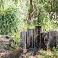 Banksia Bush Retreat | Foxton Dr, Oakford WA 6121, Australia