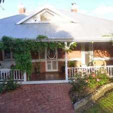 Lakeside Bed & Breakfast Perth | 130 St Leonards Ave, West Leederville WA 6007, Australia