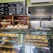 Grandma Shields Bakery | Cumberland Resort Plaza, 4/152 Mountjoy Parade, Lorne VIC 3232, Australia