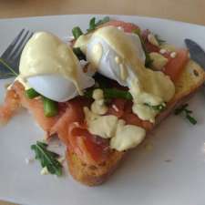 Serrano's Cafe | 62 Wickford Rd, Tarneit VIC 3029, Australia