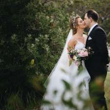 Ludo Petrik Wedding Photography | 2/6-12 Buchanan St, Merewether NSW 2291, Australia