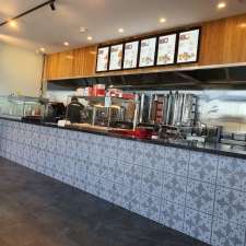 Thompson Kebab | FF02, Cranbourne Home Corner South Gippsland Highway and, Next to Oporto, Thompsons Rd, Cranbourne VIC 3977, Australia