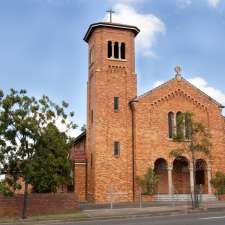 St Finnbar's Catholic Church | 202 Waterworks Rd, Ashgrove QLD 4060, Australia