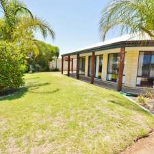 Sea Breeze - Kalbarri, WA | 11 Mainwaring Dr, Kalbarri WA 6536, Australia