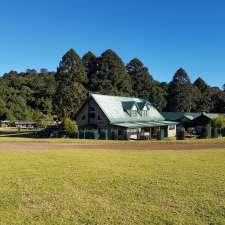 Mirrabooka Chalet | Bunya Ave, Bunya Mountains QLD 4405, Australia