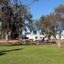 Lake Cullulleraine Holiday Park | 5302 Sturt Hwy, Cullulleraine VIC 3496, Australia