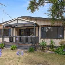 The Holiday Home on Settlement Rd | 495 Settlement Rd, Cowes VIC 3922, Australia