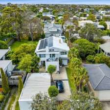 Luxury Retreat Torquay - Ocean View | Establishment | 2 Central Ave, Torquay VIC 3228, Australia