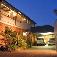 Black Dolphin Beach Penthouse | 40 Seaspray Ave, Cape Woolamai VIC 3925, Australia