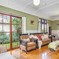 Haswell Cottage | 1 Ligar St, Clunes VIC 3077, Australia