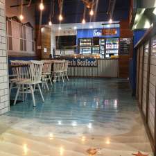 Selfish Fish N Chips Coolangatta | Shop 24 80/72 Marine Parade, Coolangatta QLD 4225, Australia