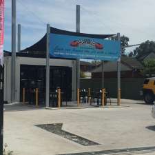 V8 Car Wash And Cafe | 221 Hoxton Park Rd, Cartwright NSW 2168, Australia