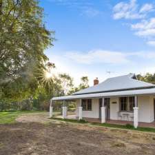 Avalon Farmstay | 1825, Bullenbong, The Rock NSW 2655, Australia